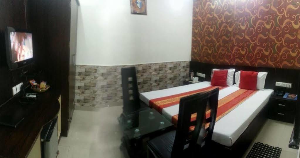 Hotel Ng Paradise Jagadhri Exterior photo